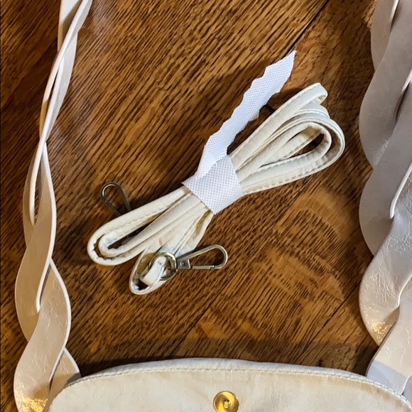 Purse - Picture 3 of 3